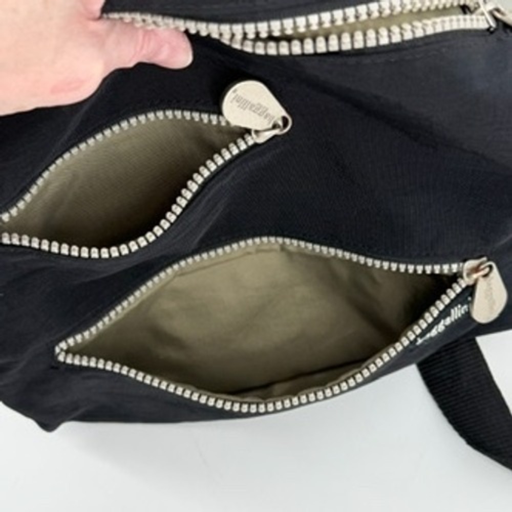baggallini Black Nylon Crossbody Bag Three Zip Front Pockets Adjustable Strap - Picture 10 of 12